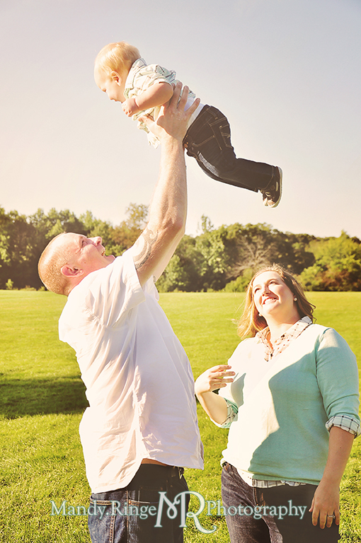 Family photos, father and son, holding the baby up in the air  // Leroy Oaks // St Charles, IL // by Mandy Ringe Photography