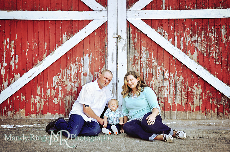 Family photos, sitting in front of red and white barn  // Leroy Oaks // St Charles, IL // by Mandy Ringe Photography