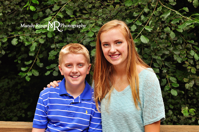 At-home family portrait session // Outdoors in a green, wooded area // St Charles, IL // by Mandy Ringe Photography