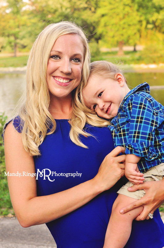 Summer family portraits // Fox River, bike path // Fabyan Forest Preserve - Geneva, IL // by Mandy Ringe Photography