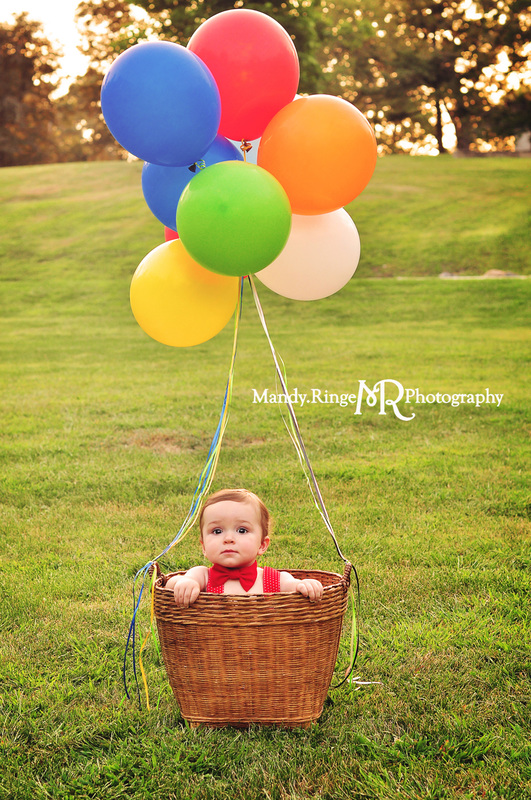 Circus themed first birthday portraits // outdoors, balloons, hot air ballon // Geneva, IL // by Mandy Ringe Photographer