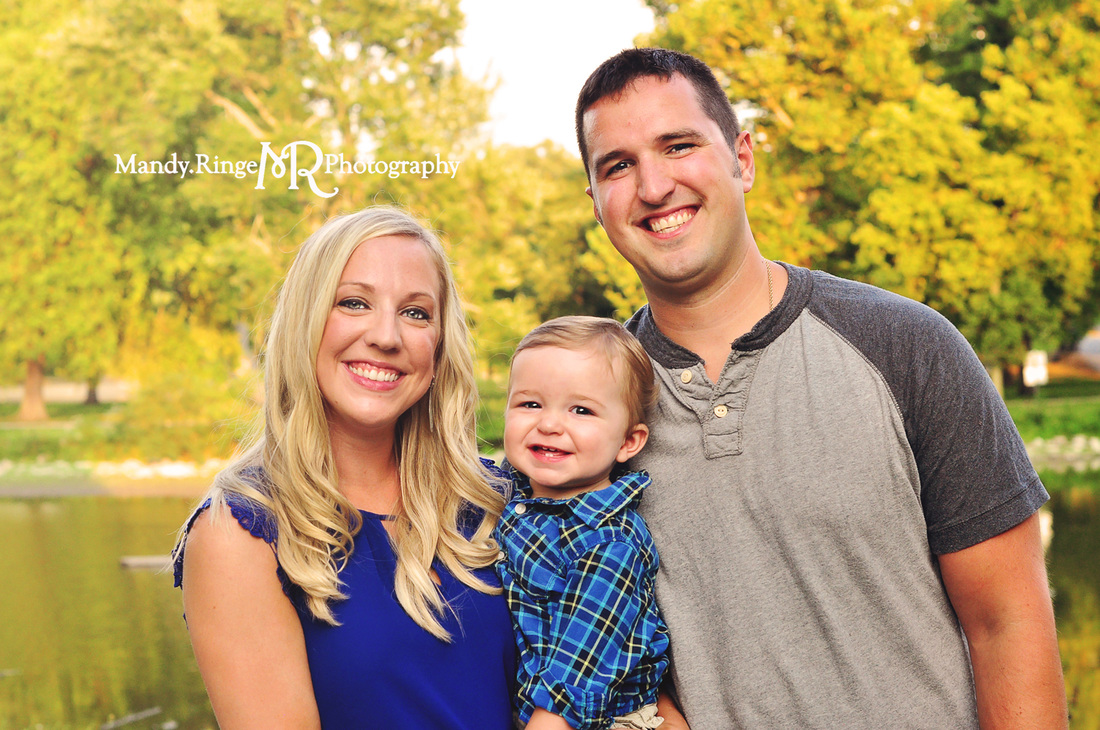 Summer family portraits // Fox River, bike path // Fabyan Forest Preserve - Geneva, IL // by Mandy Ringe Photography