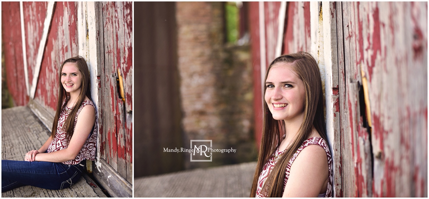  Sibling Portraits // red barn // Leroy Oakes - St. Charles, IL // by Mandy Ringe Photography