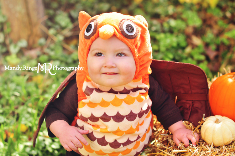 Halloween costume mini session // hay bale, pumpkins, gourds, pennant banner, trick or treat, outdoors // St. Charles, IL // by Mandy Ringe photography