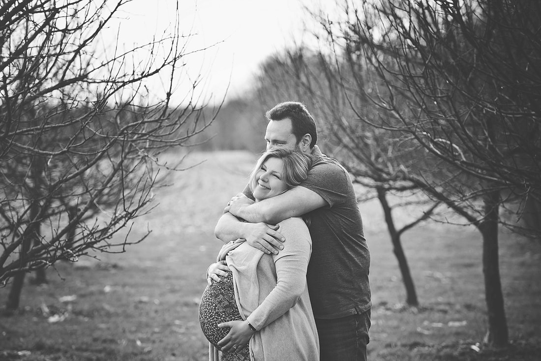 Maternity portraits // outdoors, early spring, sunset, golden hour, mom and dad, parents // St. Charles, IL Photorapher // Mandy Ringe Photography