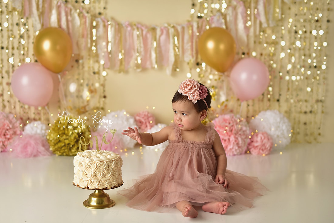 First birthday portraits, cake smash session // Pink and gold theme, sparkle, glitter // Mandy Ringe Photography // Sycamore, IL Photographer