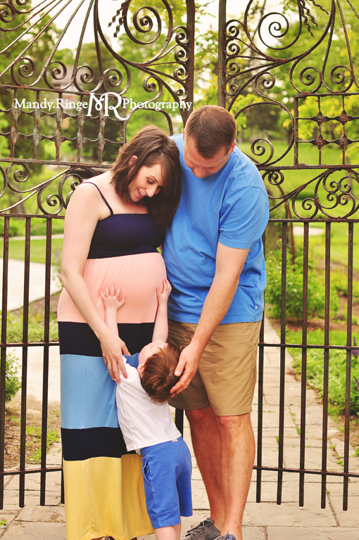 Family portrait and maternity session // Fabyan Forest Preserve - Geneva, IL // by Mandy Ringe Photography