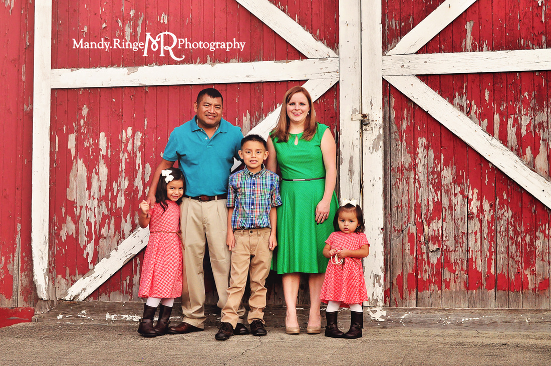 Summer family portraits // red and white barn dooor // Leroy Oakes Forest Preserve - St. Charles, IL // by Mandy Ringe Photography