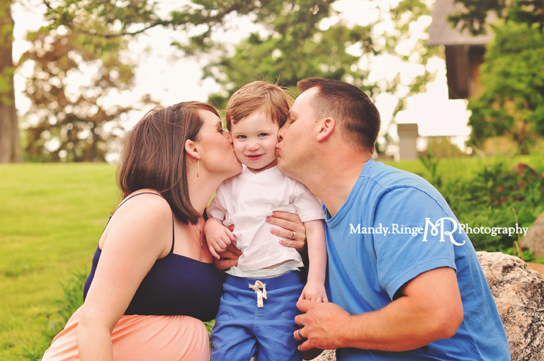 Family portrait and maternity session // Fabyan Forest Preserve - Geneva, IL // by Mandy Ringe Photography