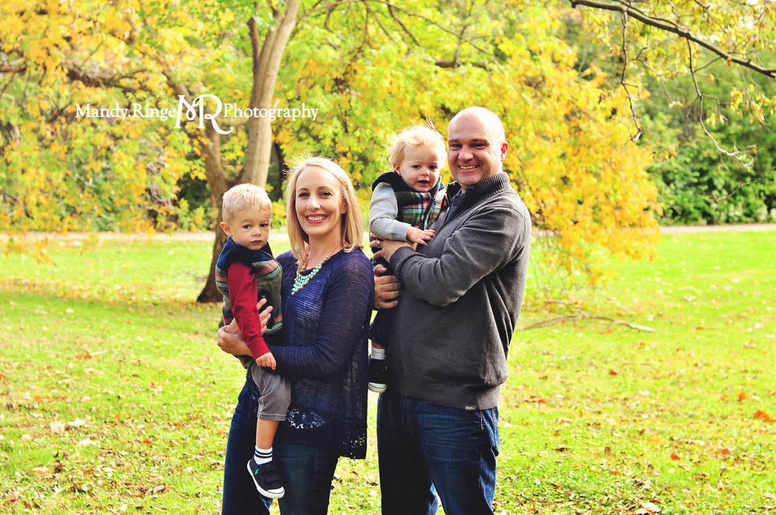 St. Charles, Batavia, Geneva, Wheaton, IL Family, Child, Baby, and Maternity Photographer: Family Portraits at Fabyan Forest Preserve by Mandy Ringe Photography 