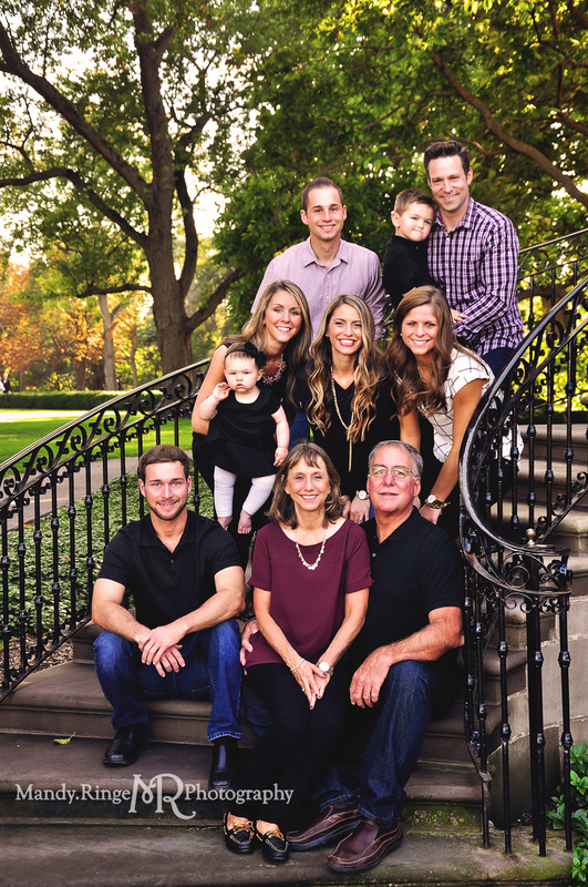 Extended family photos // end of summer, early fall // Cantigny Gardens - Wheaton, IL // by Mandy Ringe Photography