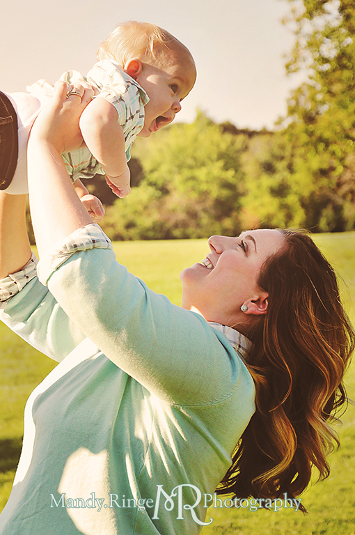 Family photos, mother and son, holding the baby up in the air  // Leroy Oaks // St Charles, IL // by Mandy Ringe Photography