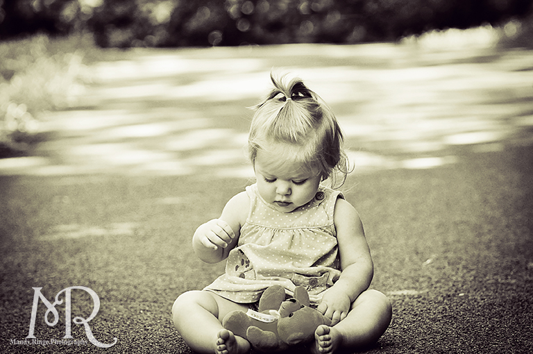 Baby girl, first birthday photos with stuffed bear // Jon J. Duerr Forest Preserve // by Mandy Ringe Photography