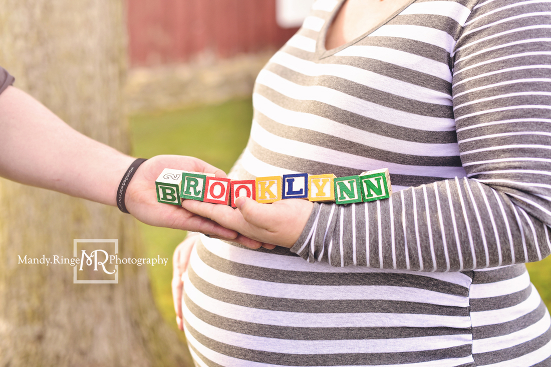 Maternity portraits // rustic barn, big brother, family of three, baby's name in blocks // Leroy Oakes - St. Charles, IL // Mandy Ringe Photography