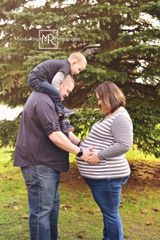 Maternity portraits // big brother, family of three, hands on belly // Leroy Oakes - St. Charles, IL // Mandy Ringe Photography