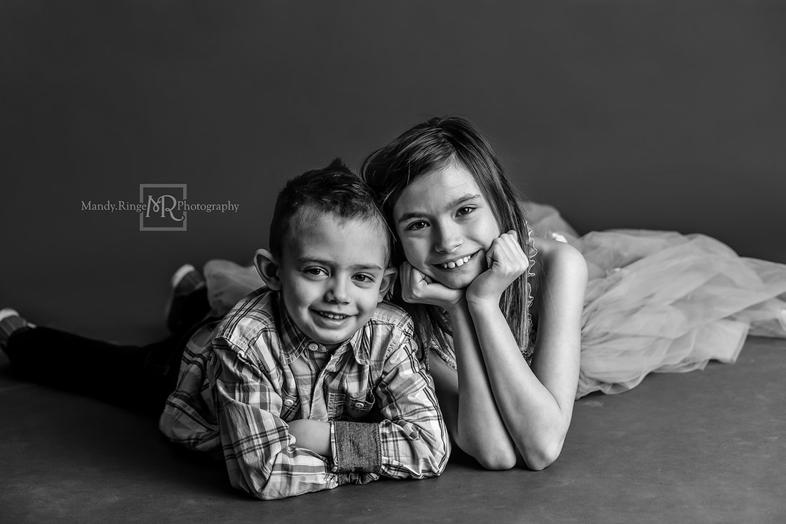 Family portraits // vintage couch, fancy, elegant, victorian // St. Charles, IL studio // by Mandy Ringe Photography